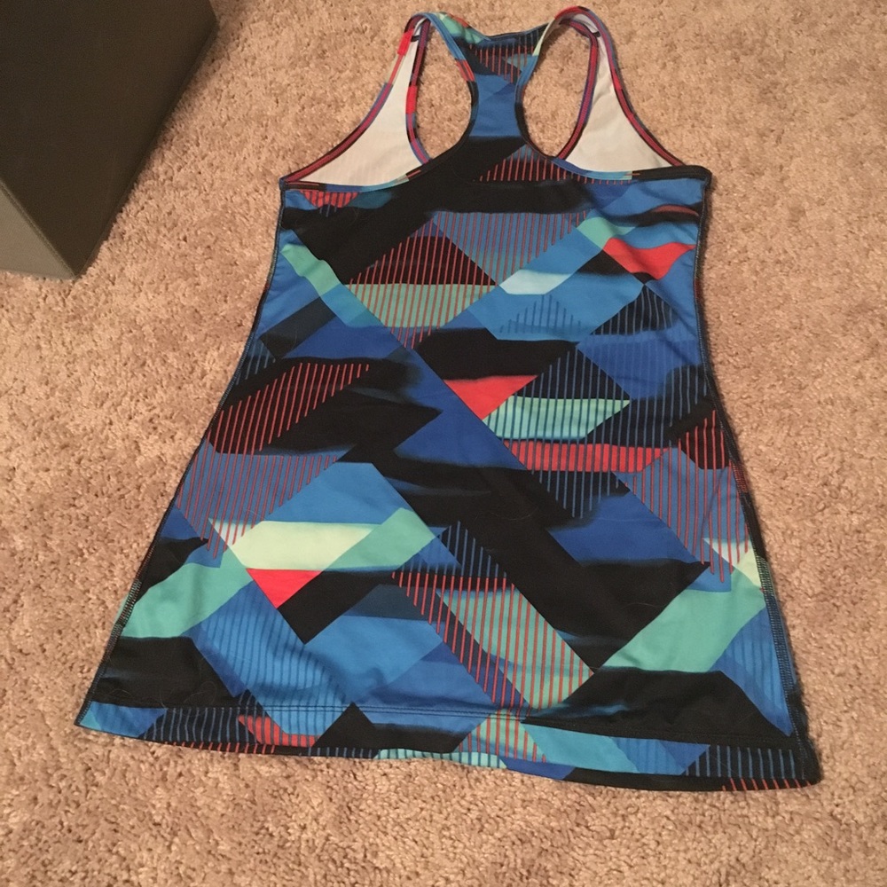 like new workout tank - Picture 3 of 3